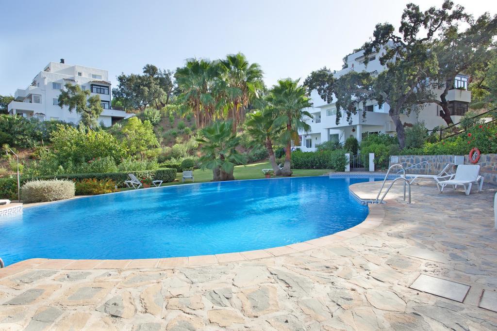 Apartment Jacarandas De Elviria Marbella Exterior foto